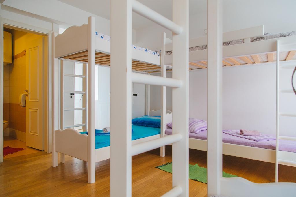 Хостел Cheap Sleep Marinero (Adults Only) Хвар Екстер'єр фото