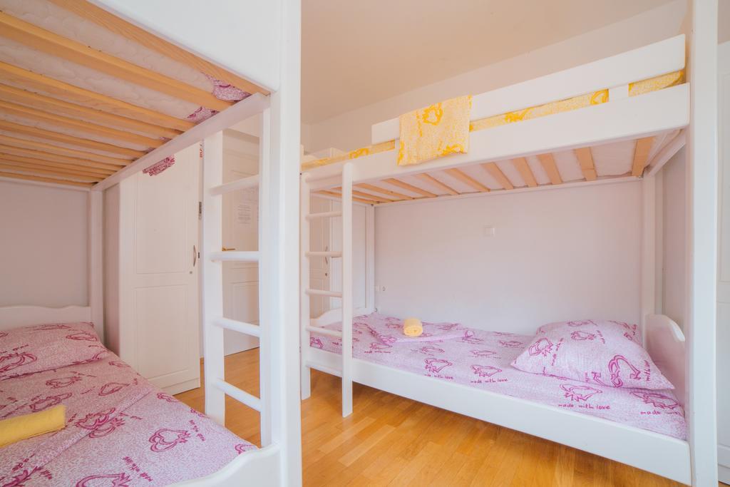 Хостел Cheap Sleep Marinero (Adults Only) Хвар Екстер'єр фото